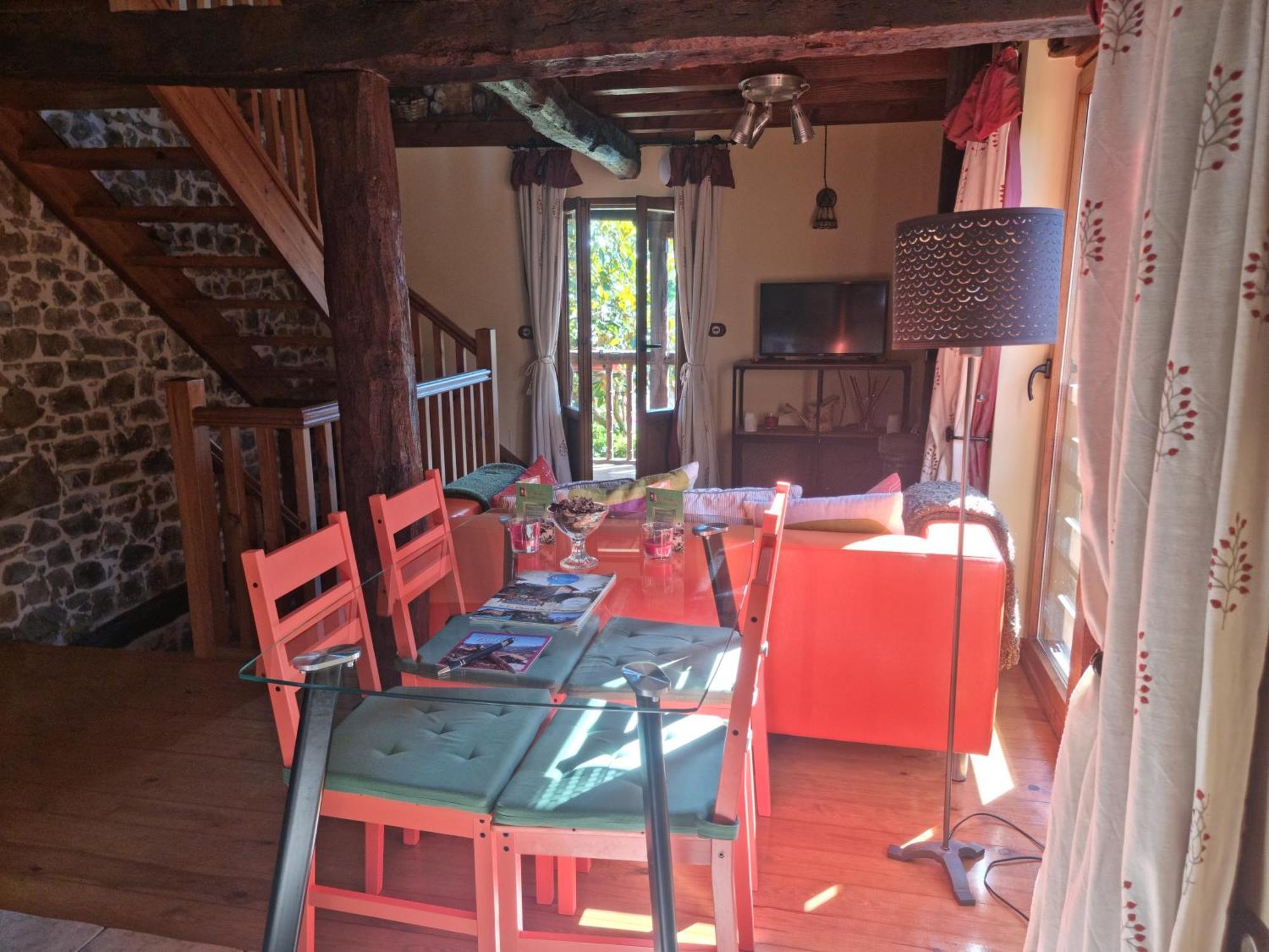 La Casa De Las Chimeneas Tudes Eksteriør bilde