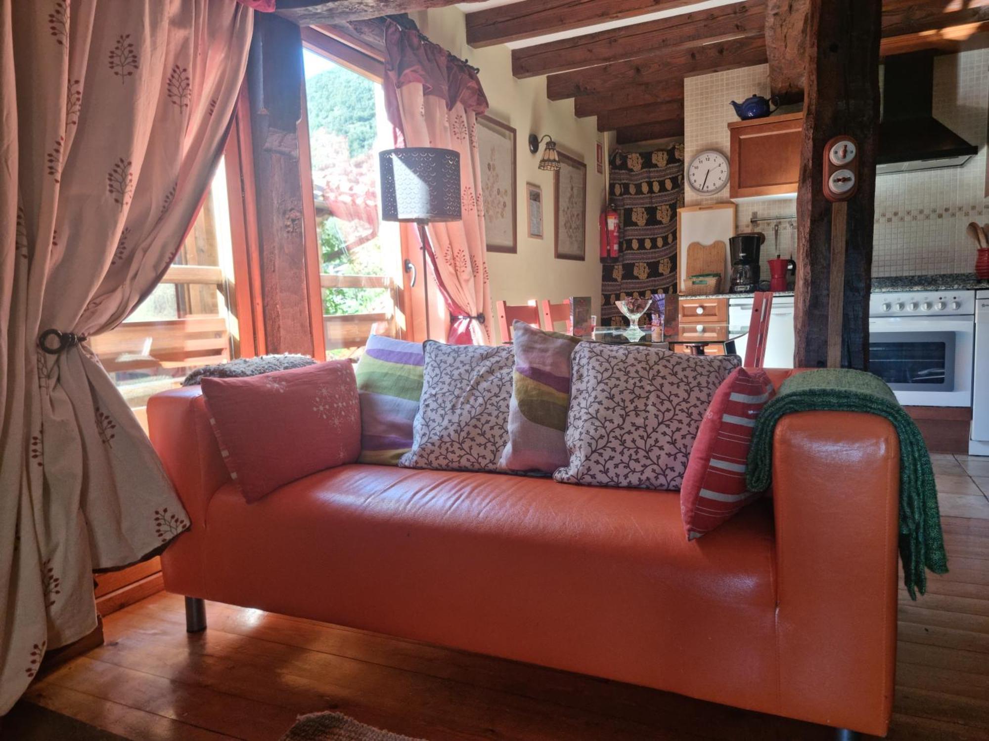 La Casa De Las Chimeneas Tudes Eksteriør bilde